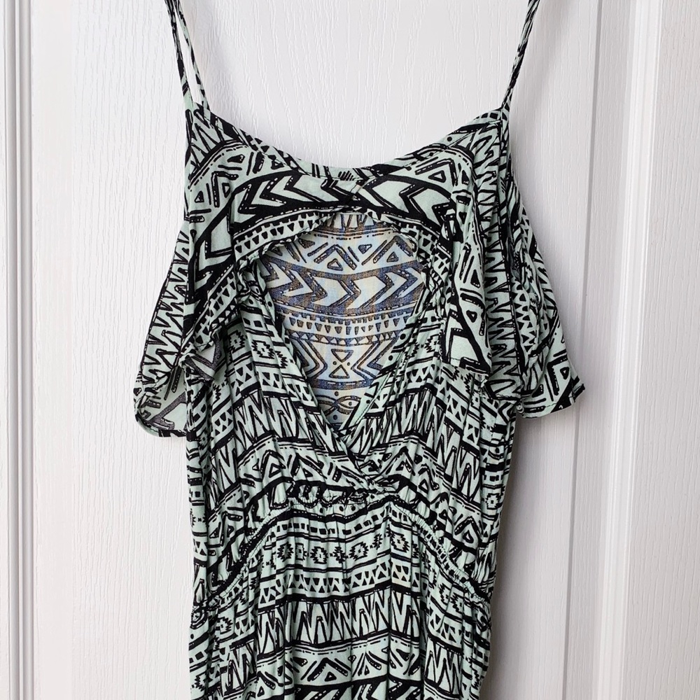 CHARLOTTE RUSSE OPEN BACK ROMPER - Picture 2 of 2